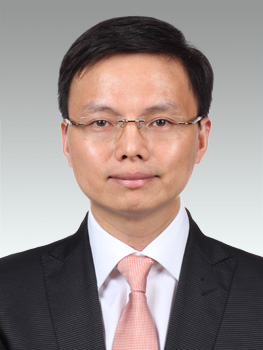 大学,工程硕士,高级管理人员工商管理硕士,中共党员,现任崇明区委书记