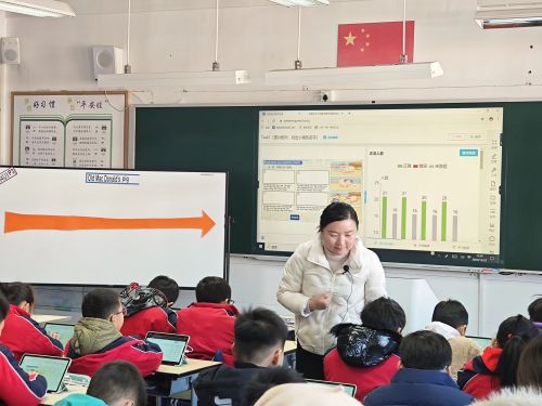 20240125111336035011.jpg 老师们的这些助手,让崇明教育有了新气象3.jpg