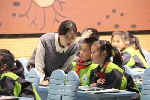 20240125111325061712.jpg 老师们的这些助手,让崇明教育有了新气象2.jpg