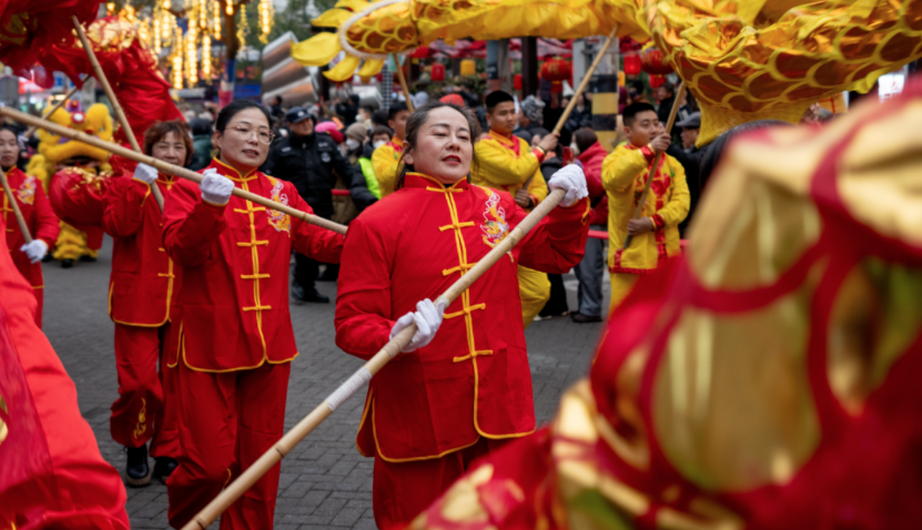 今朝，八一路很“闹”！