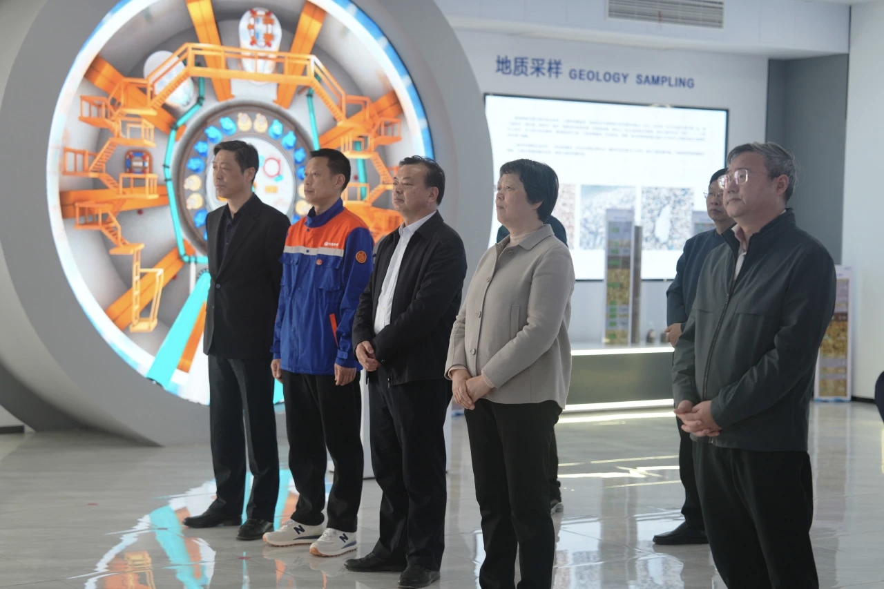 区人大常委会主任薛红带队调研本区“十四五”期间区政府规划项目建设情况