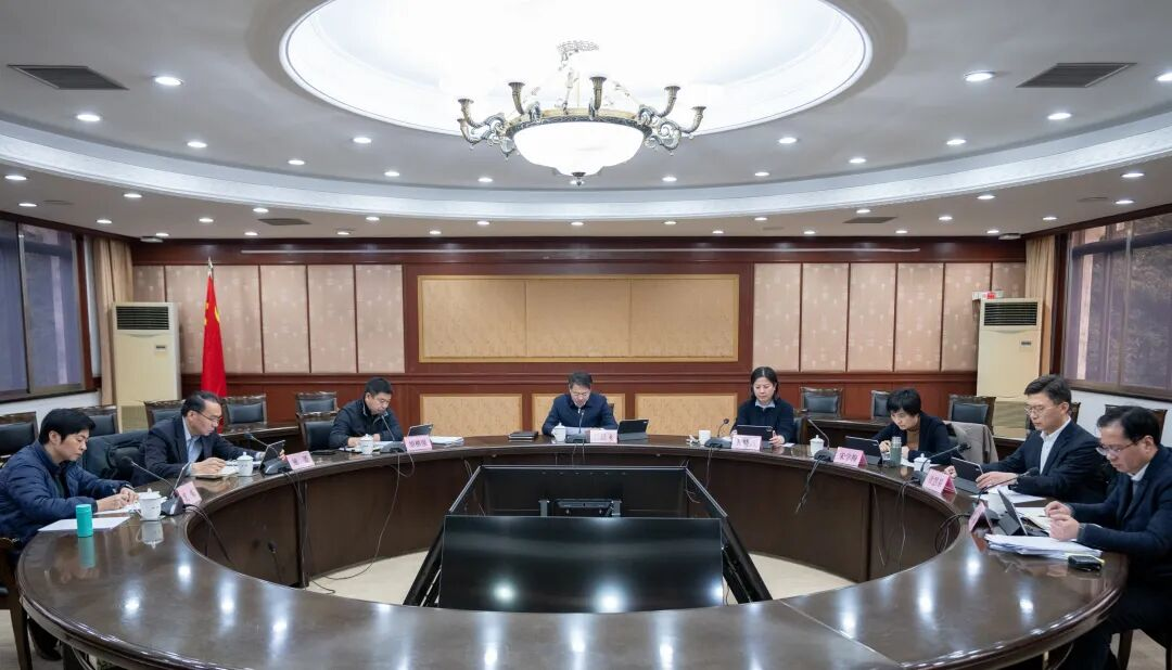 区政府党组召开2025年度民主生活会