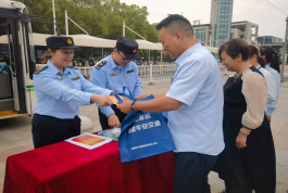 崇明区交通委执法大队多维普法筑防线 护航群众出行安全