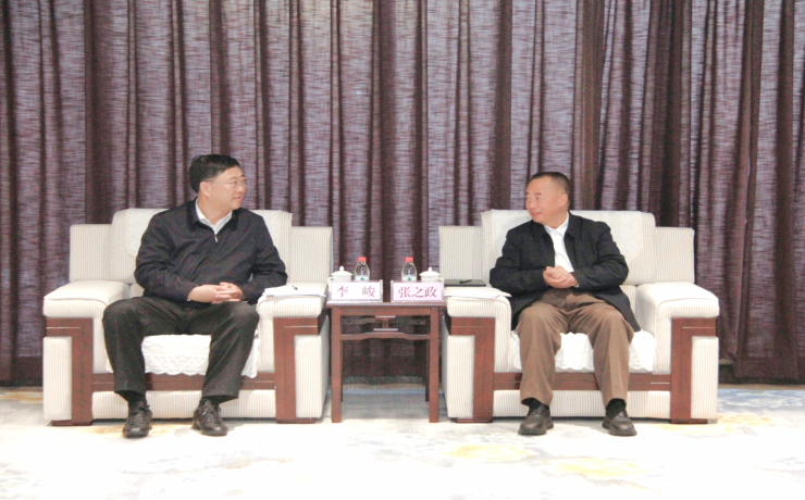 开创两地合作共赢新局面，崇明区党政代表团与临沧市领导进行座谈